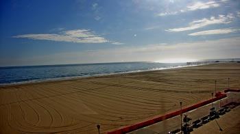 Weather camera view of Plim Plaza Hotel.