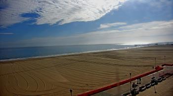 Weather camera view of Plim Plaza Hotel.