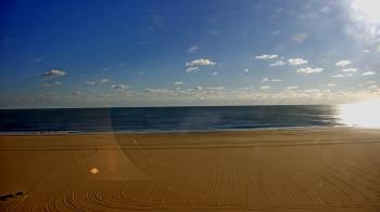 Weather camera view of Plim Plaza Hotel.