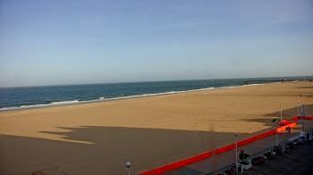 Weather camera view of Plim Plaza Hotel.