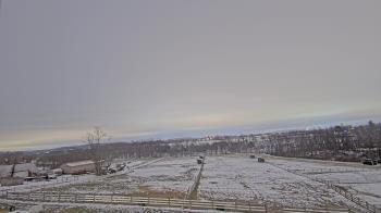 Weather camera view of Orchard Hill.