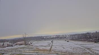 Weather camera view of Orchard Hill.
