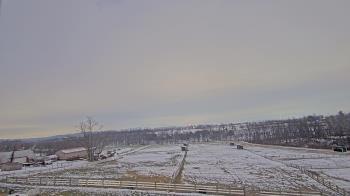 Weather camera view of Orchard Hill.