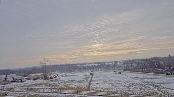 Weather camera view of Orchard Hill.