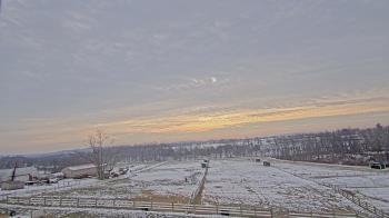 Weather camera view of Orchard Hill.