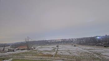 Weather camera view of Orchard Hill.