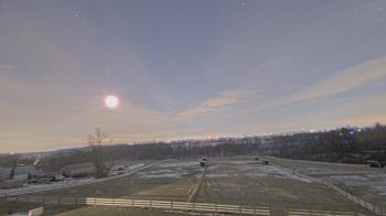 Weather camera view of Orchard Hill.