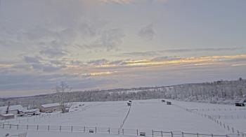 Weather camera view of Orchard Hill.