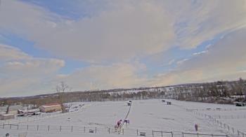 Weather camera view of Orchard Hill.