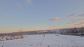 Weather camera view of Orchard Hill.