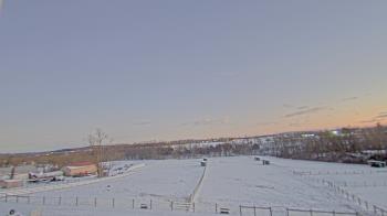 Weather camera view of Orchard Hill.
