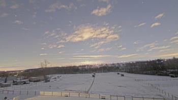 Weather camera view of Orchard Hill.