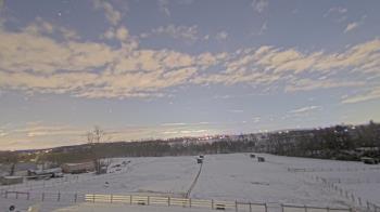 Weather camera view of Orchard Hill.