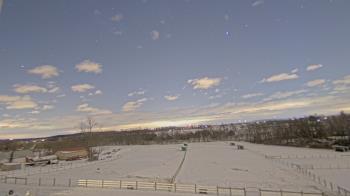 Weather camera view of Orchard Hill.