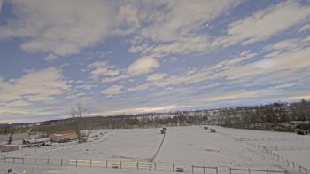 Weather camera view of Orchard Hill.