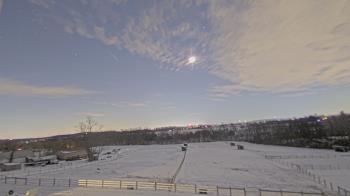 Weather camera view of Orchard Hill.