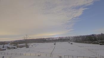 Weather camera view of Orchard Hill.