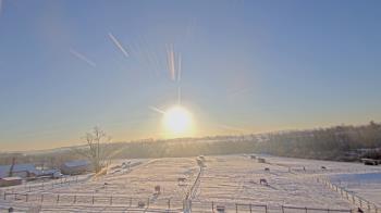 Weather camera view of Orchard Hill.