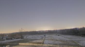 Weather camera view of Orchard Hill.