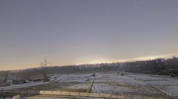 Weather camera view of Orchard Hill.