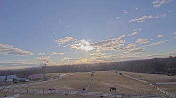 Weather camera view of Orchard Hill.