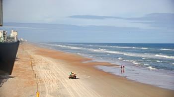 Weather camera view of Cardinal Ormond Lifeguard Station 2.