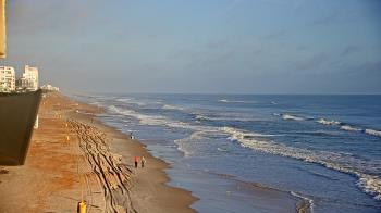 Weather camera view of Cardinal Ormond Lifeguard Station 2.