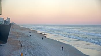 Weather camera view of Cardinal Ormond Lifeguard Station 2.