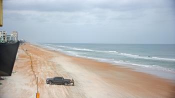 Weather camera view of Cardinal Ormond Lifeguard Station 2.
