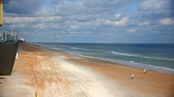 Weather camera view of Cardinal Ormond Lifeguard Station 2.