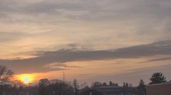 Weather camera view of Old Saybrook MS.