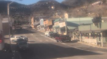 Weather camera view of Overland Hotel.