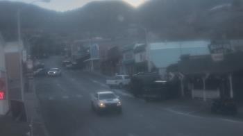 Weather camera view of Overland Hotel.