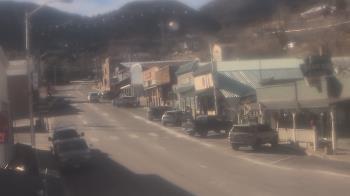 Weather camera view of Overland Hotel.