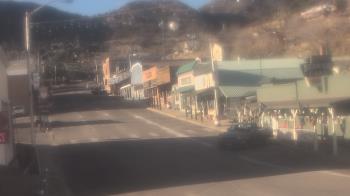 Weather camera view of Overland Hotel.