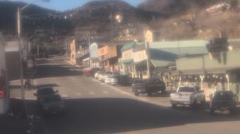 Weather camera view of Overland Hotel.