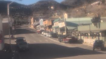 Weather camera view of Overland Hotel.