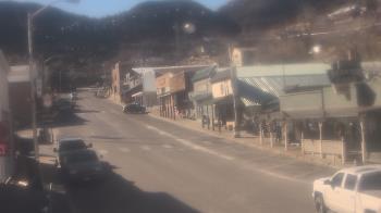 Weather camera view of Overland Hotel.