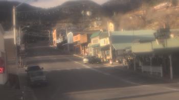 Weather camera view of Overland Hotel.