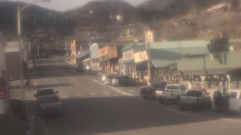 Weather camera view of Overland Hotel.