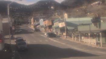 Weather camera view of Overland Hotel.