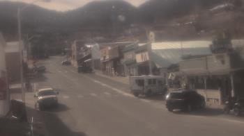 Weather camera view of Overland Hotel.
