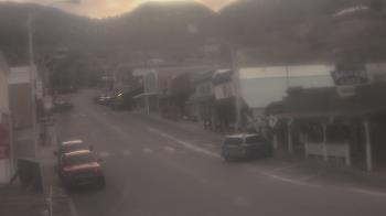 Weather camera view of Overland Hotel.