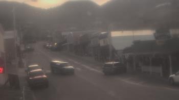 Weather camera view of Overland Hotel.