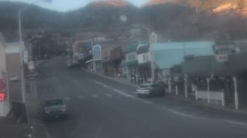 Weather camera view of Overland Hotel.
