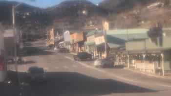 Weather camera view of Overland Hotel.