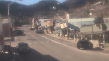 Weather camera view of Overland Hotel.