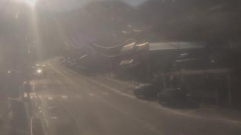 Weather camera view of Overland Hotel.