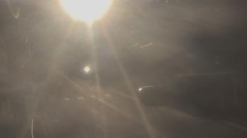 Weather camera view of Overland Hotel.