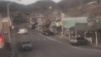 Weather camera view of Overland Hotel.